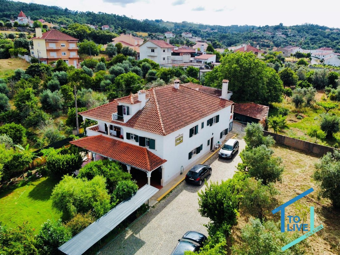 Villa in Serra e Junceira, Santarem District, Portugal 1 - 16560273