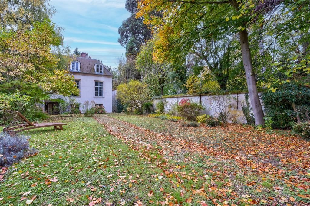 Haus in Marnes-la-Coquette, Île-de-France, Frankreich 1 - 16559877