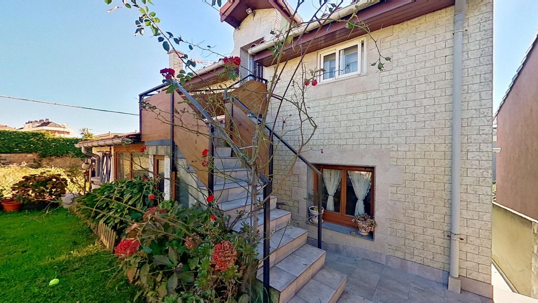 House in Santander, Cantabria, Spain 4 - 16560043