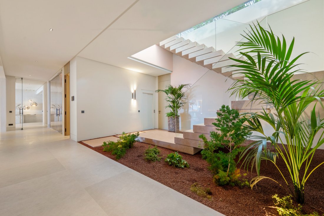 Villa in Benahavis, Andalusia, Spain 2 - 16559980