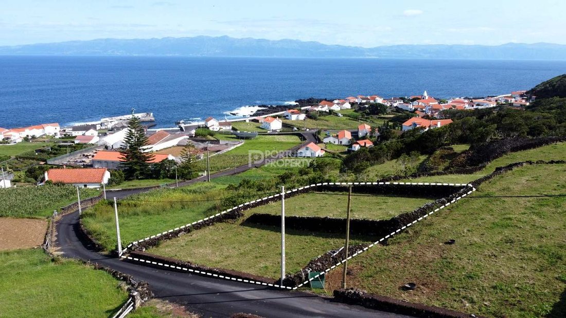 Land in Ponta Delgada (Sao Jose), Azores, Portugal 1 - 16561692
