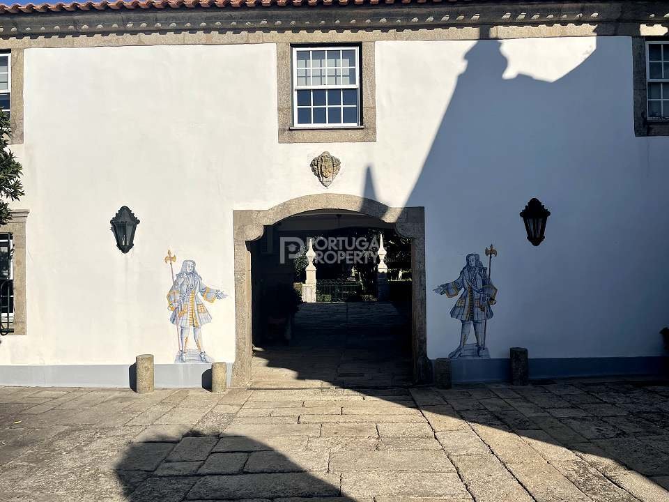 Villa in Cedofeita, Santo Ildefonso, Se, Miragaia, Sao Nicolau e Vitoria, Porto District, Portugal 1 - 16562447