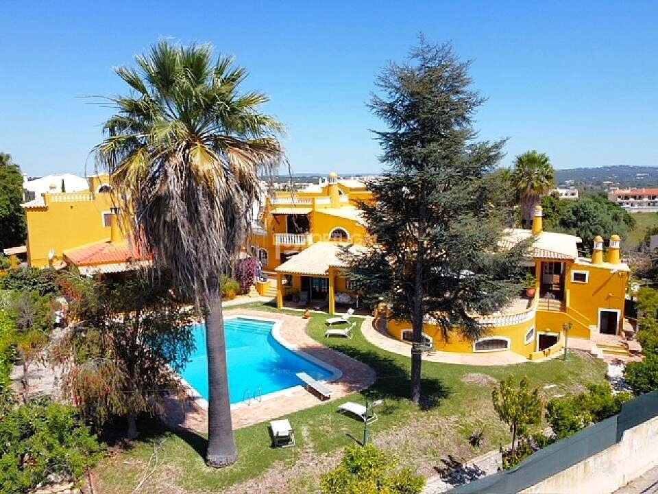 Villa in Olhos de Agua, Algarve, Portugal 1 - 16561408
