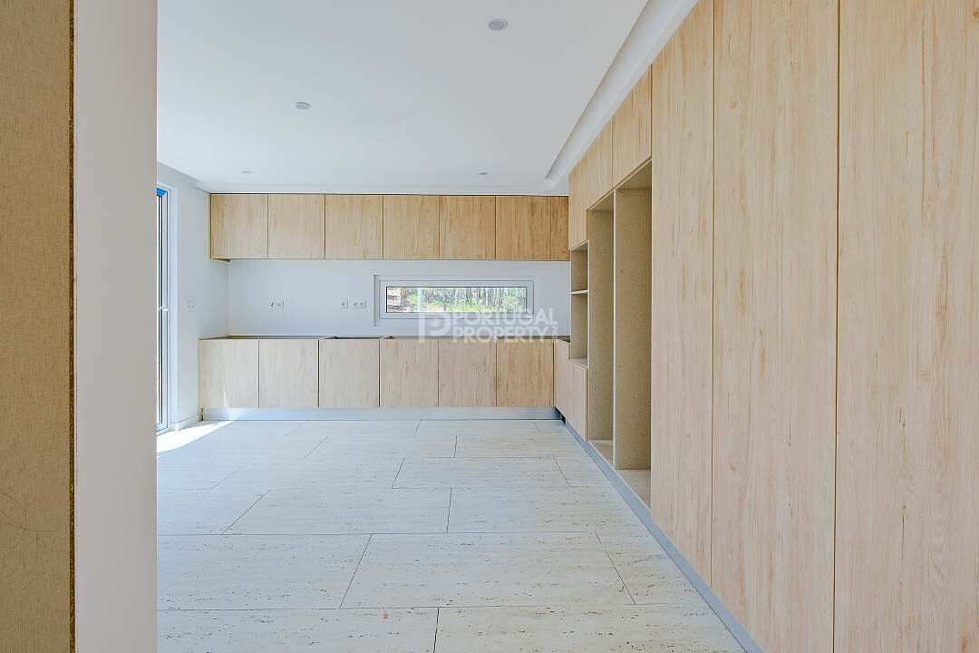 Townhouse in Santa Maria, Sao Pedro e Matacaes, Lisbon, Portugal 4 - 16561653
