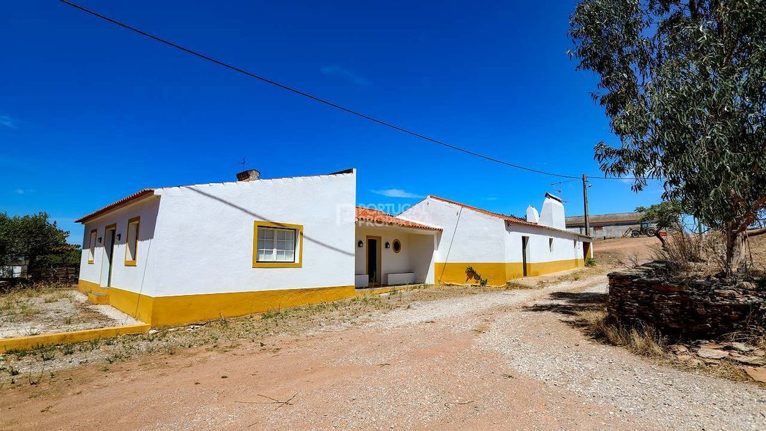 Villa in Evora (Sao Mamede, Se, Sao Pedro e Santo Antao), Évora District, Portugal 1 - 16561596