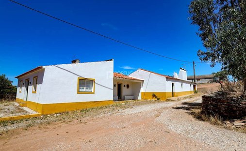 Villa in Evora (Sao Mamede, Se, Sao Pedro e Santo Antao), Évora District, Portugal 1