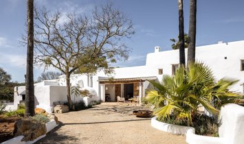 Finca in Jesus, Santa Eularia des Riu, Balearic Islands 1