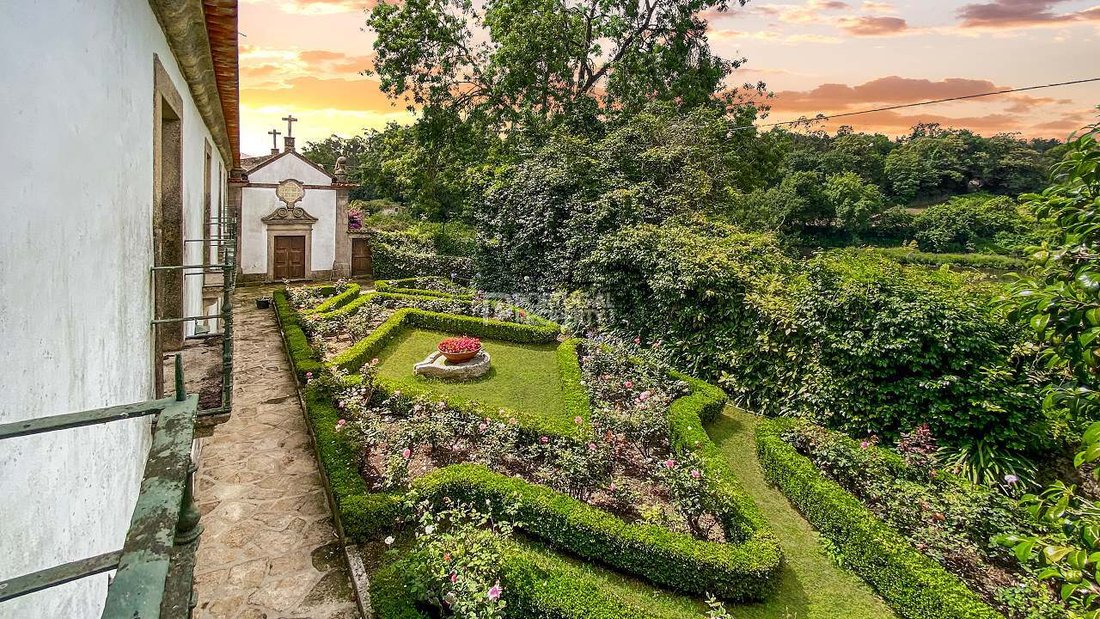 Villa in Cedofeita, Santo Ildefonso, Se, Miragaia, Sao Nicolau e Vitoria, Porto District, Portugal 1 - 16562667
