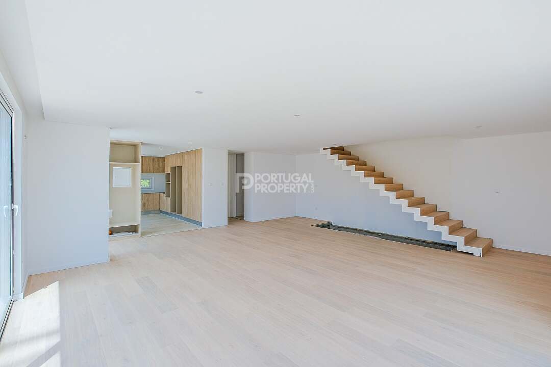 Townhouse in Santa Maria, Sao Pedro e Matacaes, Lisbon, Portugal 2 - 16561653