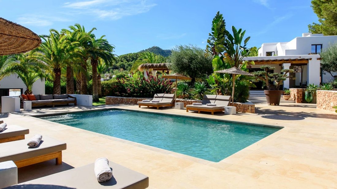 Villa in Ibiza Town, Balearic Islands, Spain 1 - 16560592