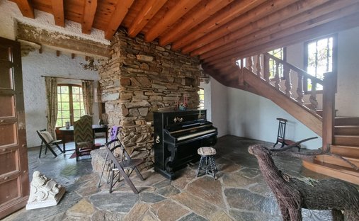 House in Labarthe-sur-Leze, Occitania, France 1