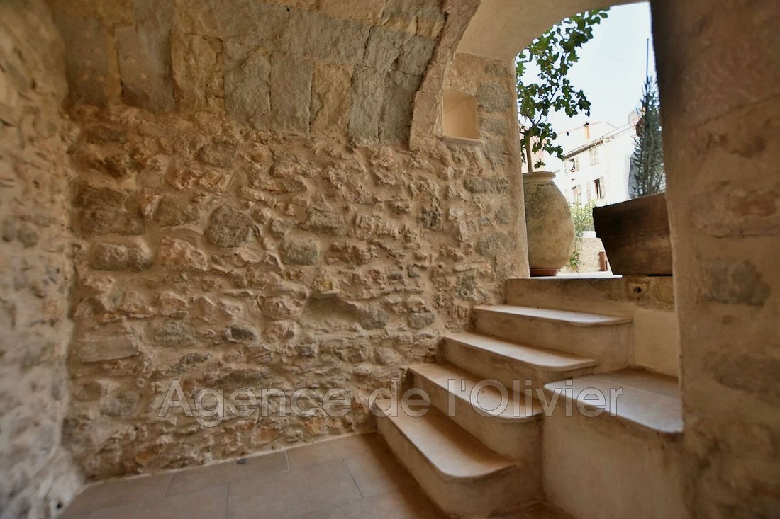 House in Village-Saint Julien-Saint Pierre, Biot, France 4 - 16560111
