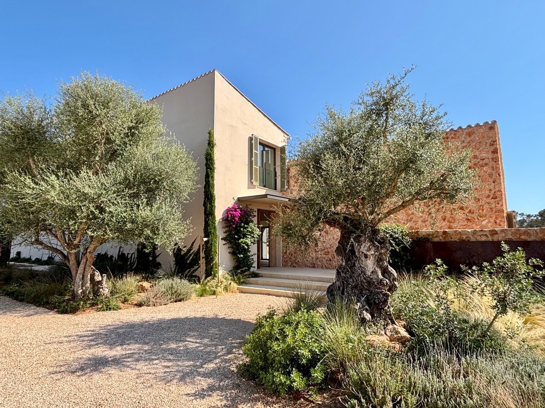 Finca in Llucmajor, Balearic Islands, Spain 3 - 16561772
