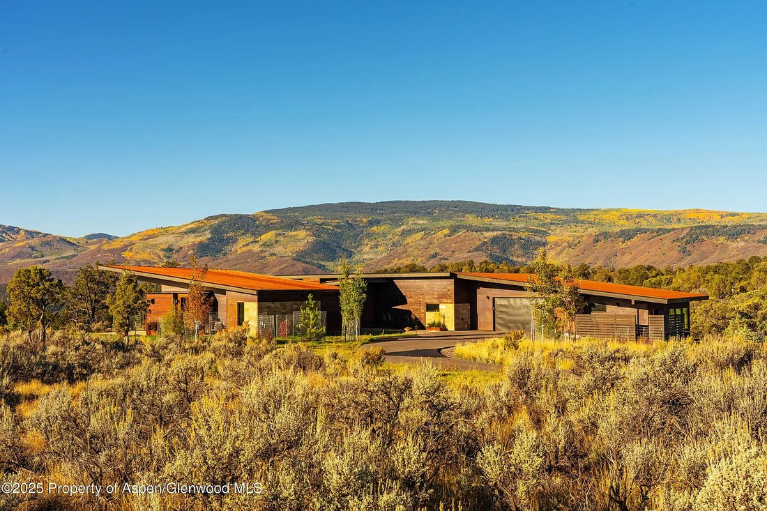 House in Glenwood Springs, Colorado, United States 2 - 16564060