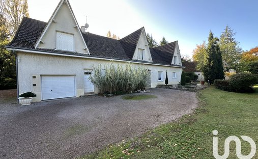 House in Courronne, Issoudun, France 1