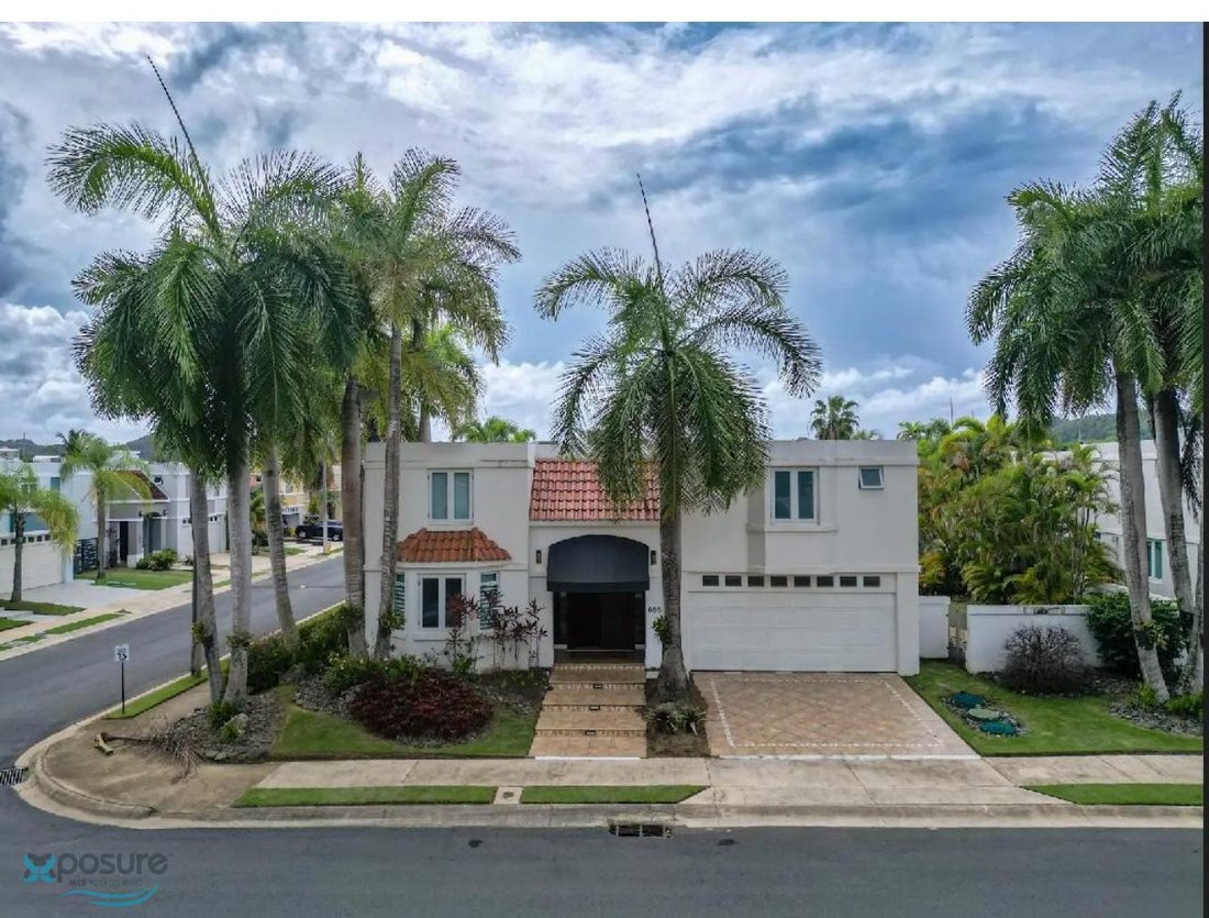 House in Dorado, Dorado, Puerto Rico 1 - 16562755