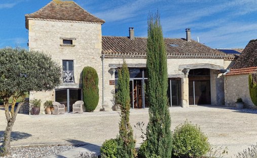 House in Issigeac, Nouvelle-Aquitaine, France 1