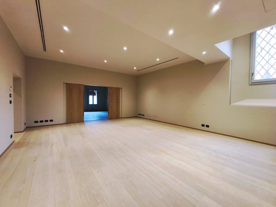 Apartment in Historic Center, Bologna, Italy 1 - 16565679