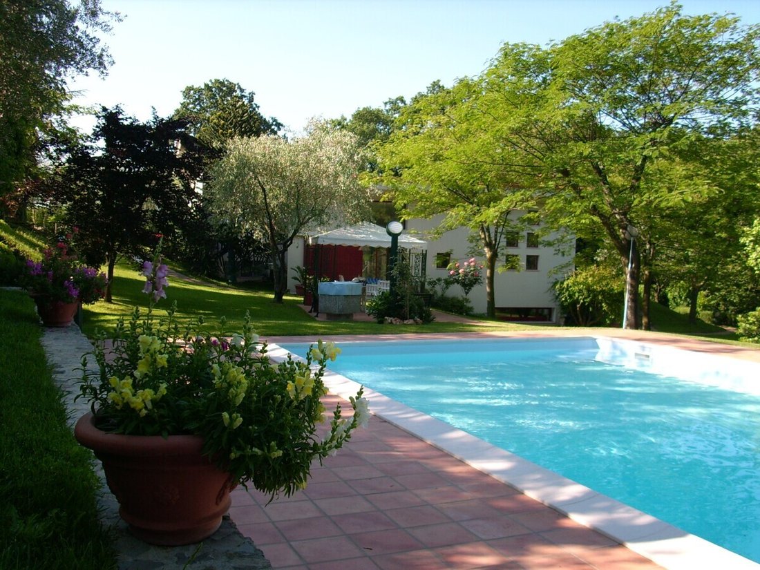 Villa in Center, Sarzana, Liguria 1 - 16562739