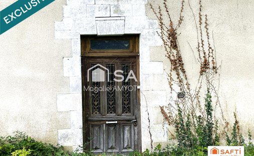 Castle for Sale in Barbezieux-Saint-Hilaire, Nouvelle-Aquitaine, France