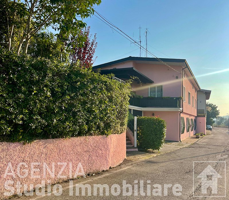 House in Moniga del Garda, Lombardy, Italy 1 - 16562027