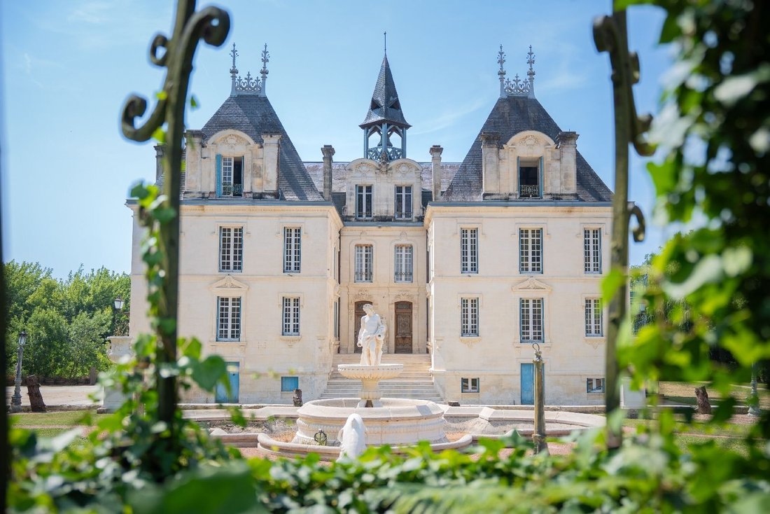 Castle in Guitres, Nouvelle-Aquitaine, France 1 - 16079058