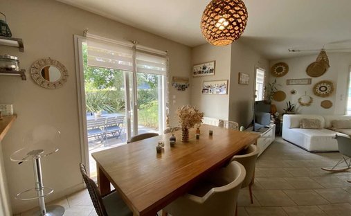 House 379m² Living Space, Great Comfort And Geothermal Energy