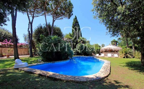 Villa a Fregene, Fiumicino, Lazio 1