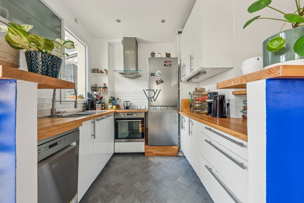Apartment in Souvenir Français, La Garenne-Colombes, France 5 - 15869235