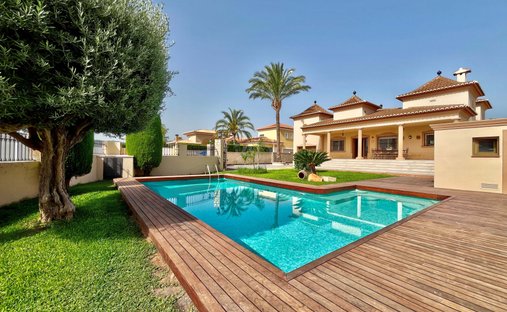 Villa in Beniarbeig, Valencian Community, Spain 1