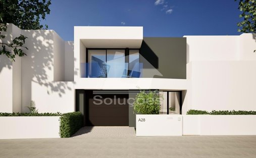 Villa in Alvor, Algarve, Portugal 1