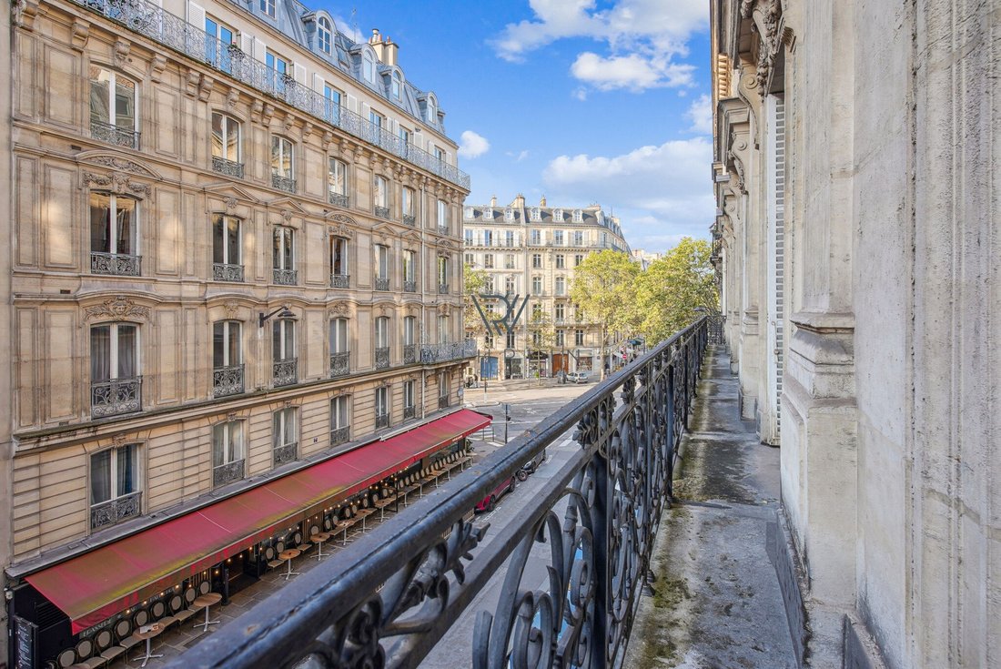 Apartment in Clignancourt-Jules Joffrin, Paris 18e Arrondissement, Paris 3 - 15869256