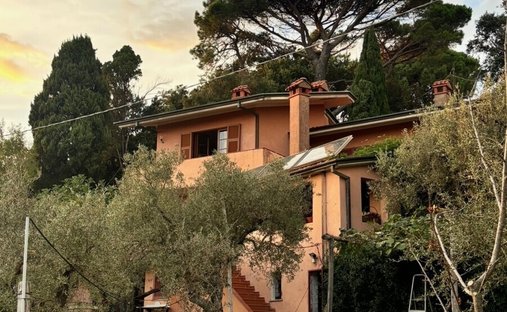Villa in Fosdinovo, Tuscany, Italy 1