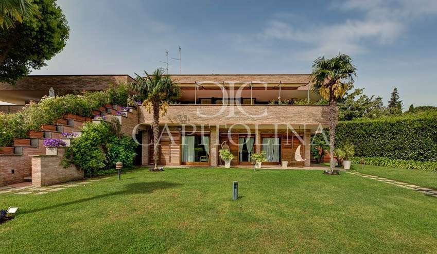 Villa in La Giustiniana, Rome, Italy 2 - 16562033