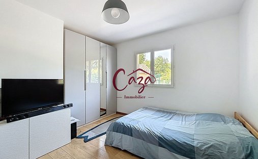 Castle for Sale in Fargues-Saint-Hilaire, Nouvelle-Aquitaine, France