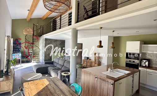 House in Centre Ville, Aigues-Mortes, France 1