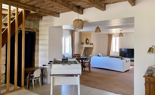 Castle for Sale in Saint-Émilion, Nouvelle-Aquitaine, France