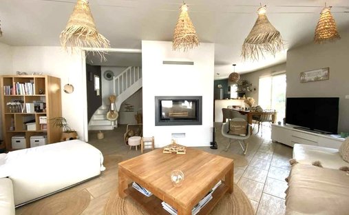 House 379m² Living Space, Great Comfort And Geothermal Energy