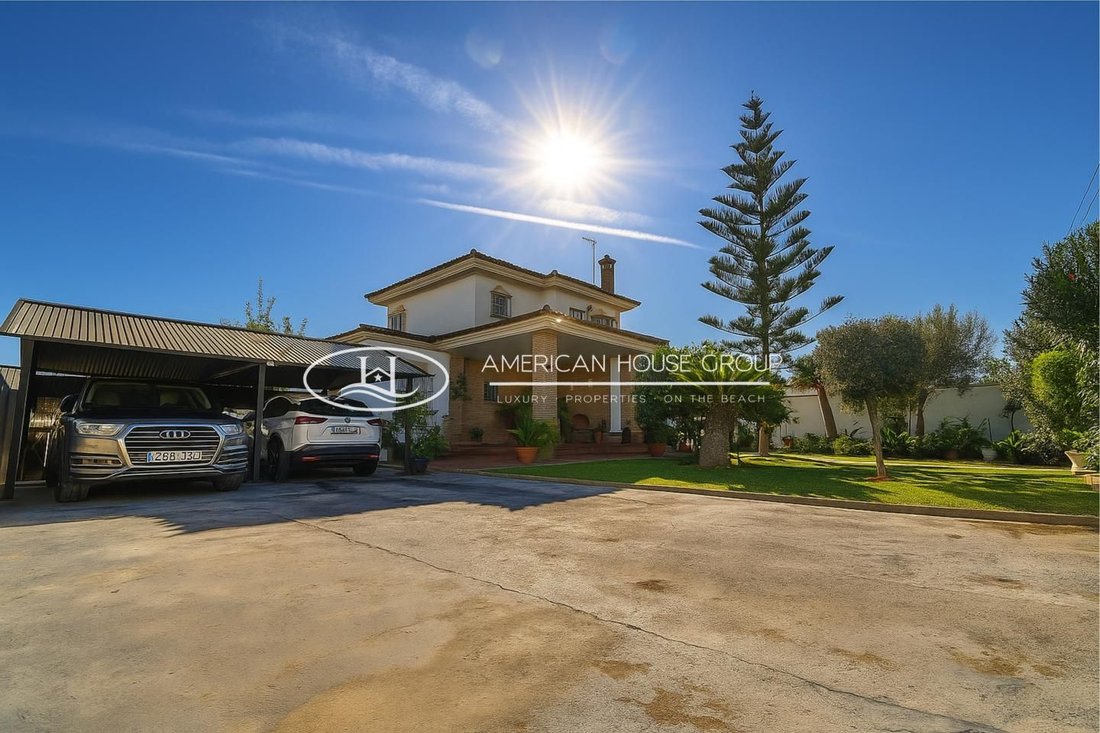 Chalet in Chiclana de la Frontera, Andalusia, Spain 2 - 16561922