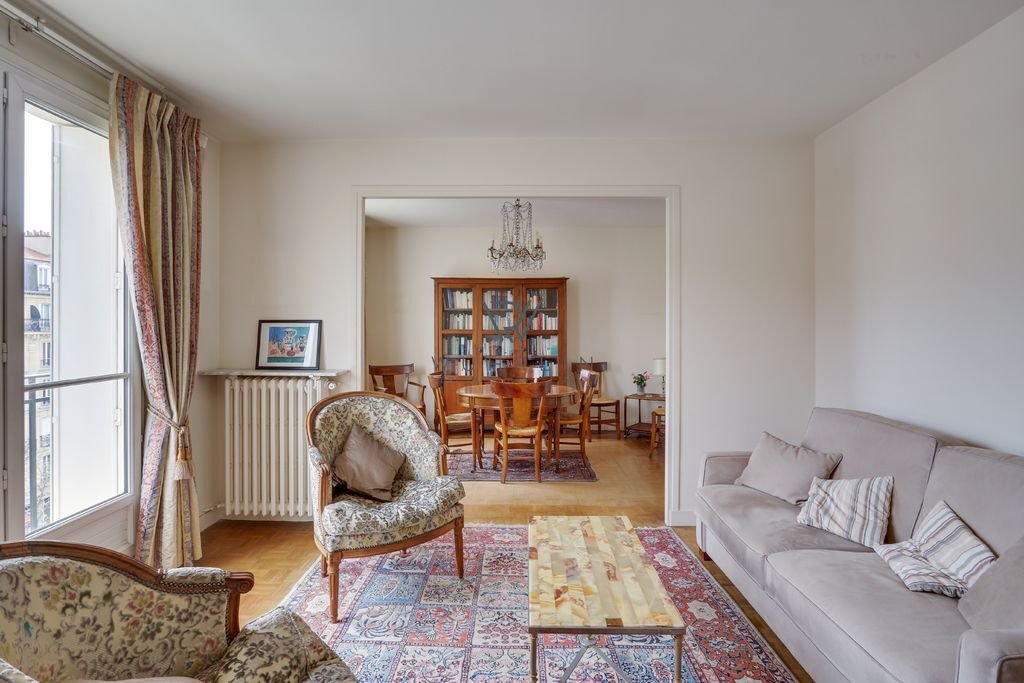 Apartment in Clignancourt-Jules Joffrin, Paris 18e Arrondissement, Paris 4 - 15868696