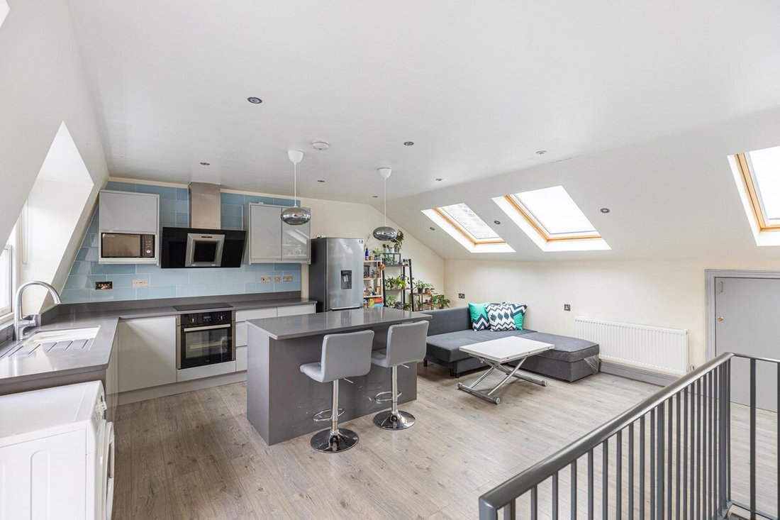 Apartment in Brook Green, Hammersmith and Fulham, England 1 - 16564351