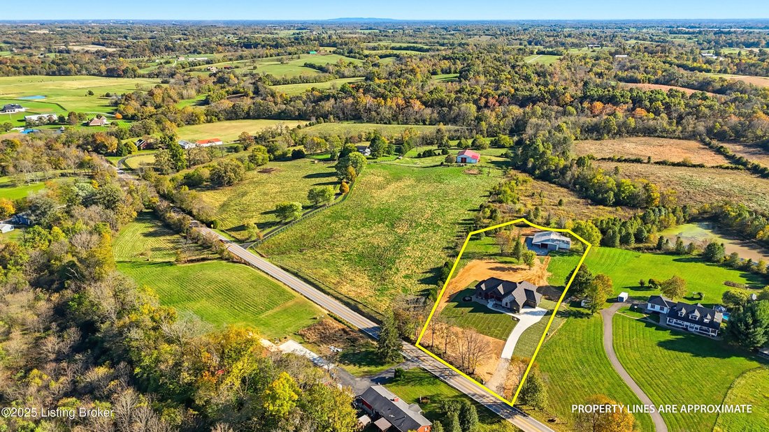 House in Crestwood, Kentucky, United States 5 - 16563379