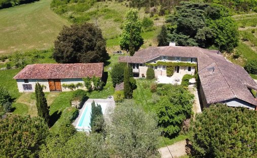 Château Vic Fezensac 503.14 Sqm 9 Rooms