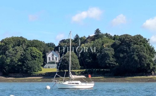 For Sale Waterfront Estate On 3 Hectares Finistère