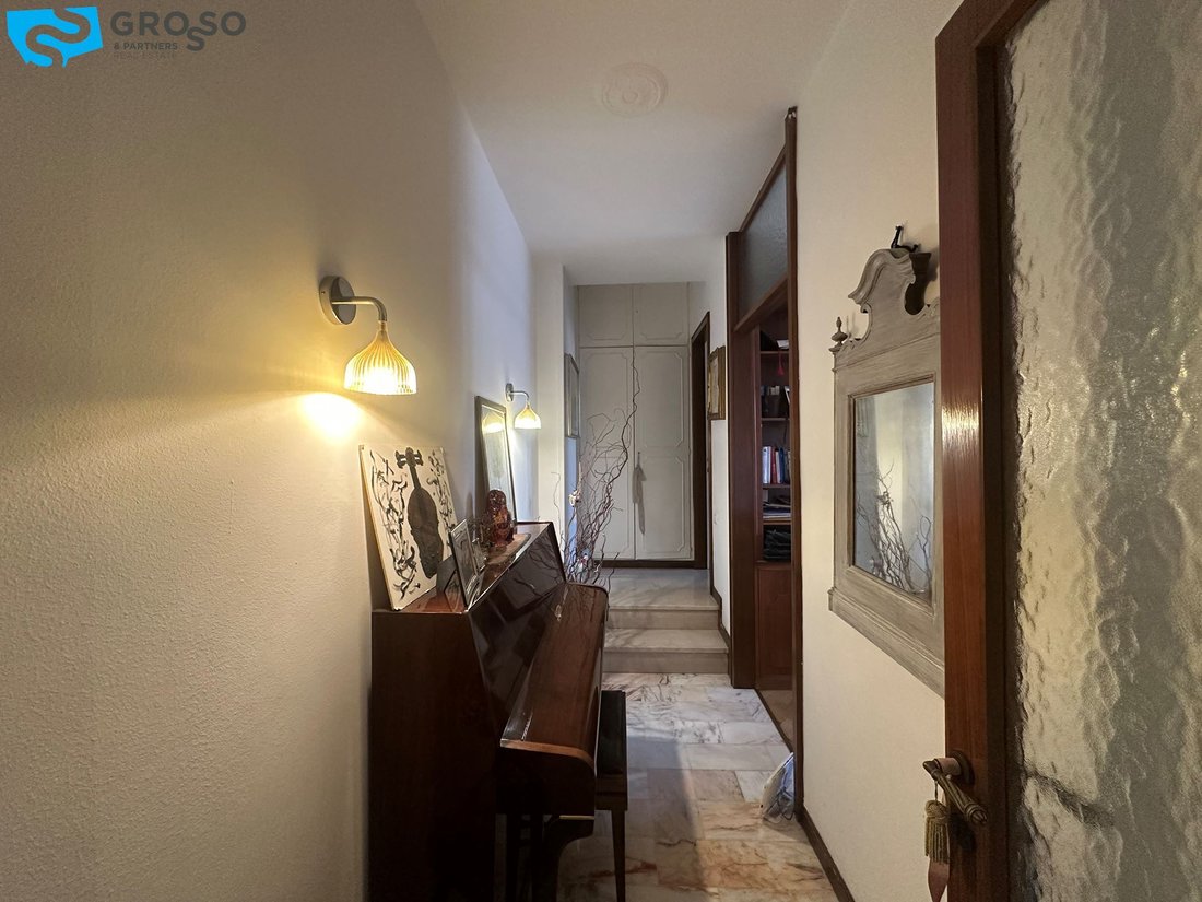 Estate in Cathedral - Piazza dei Signori, Treviso, Italy 5 - 16562989