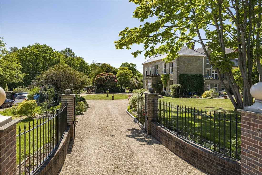 House in Danehill, England 3 - 16563263