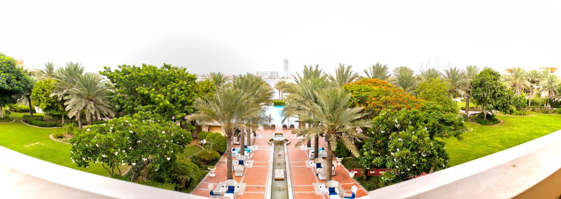 Apartment in Palm Jumeirah, Dubai, United Arab Emirates 1 - 16545602