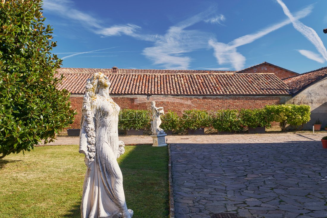Landhaus in Moncalvo, Piemont, Italien 3 - 16562473