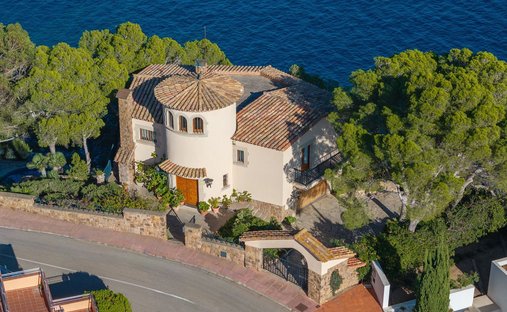 Villa in Tamariu, Palafrugell, Spain 1