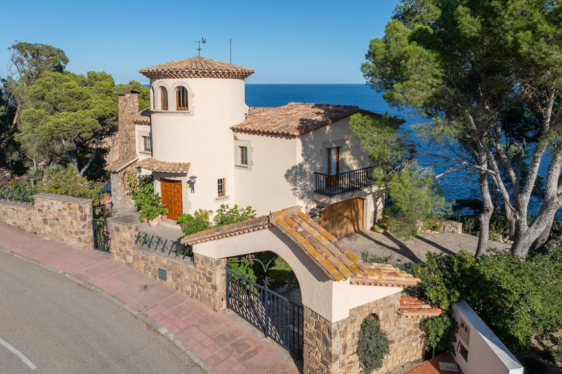 Villa in Tamariu, Palafrugell, Spain 5 - 16564262